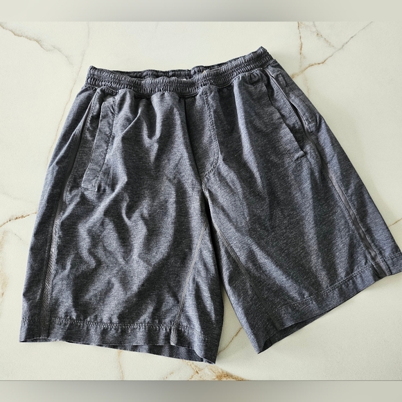 Lululemon Pace Breaker Sz M Out of Mind Liner 9” Gray Shorts M7907S - Picture 2 of 16